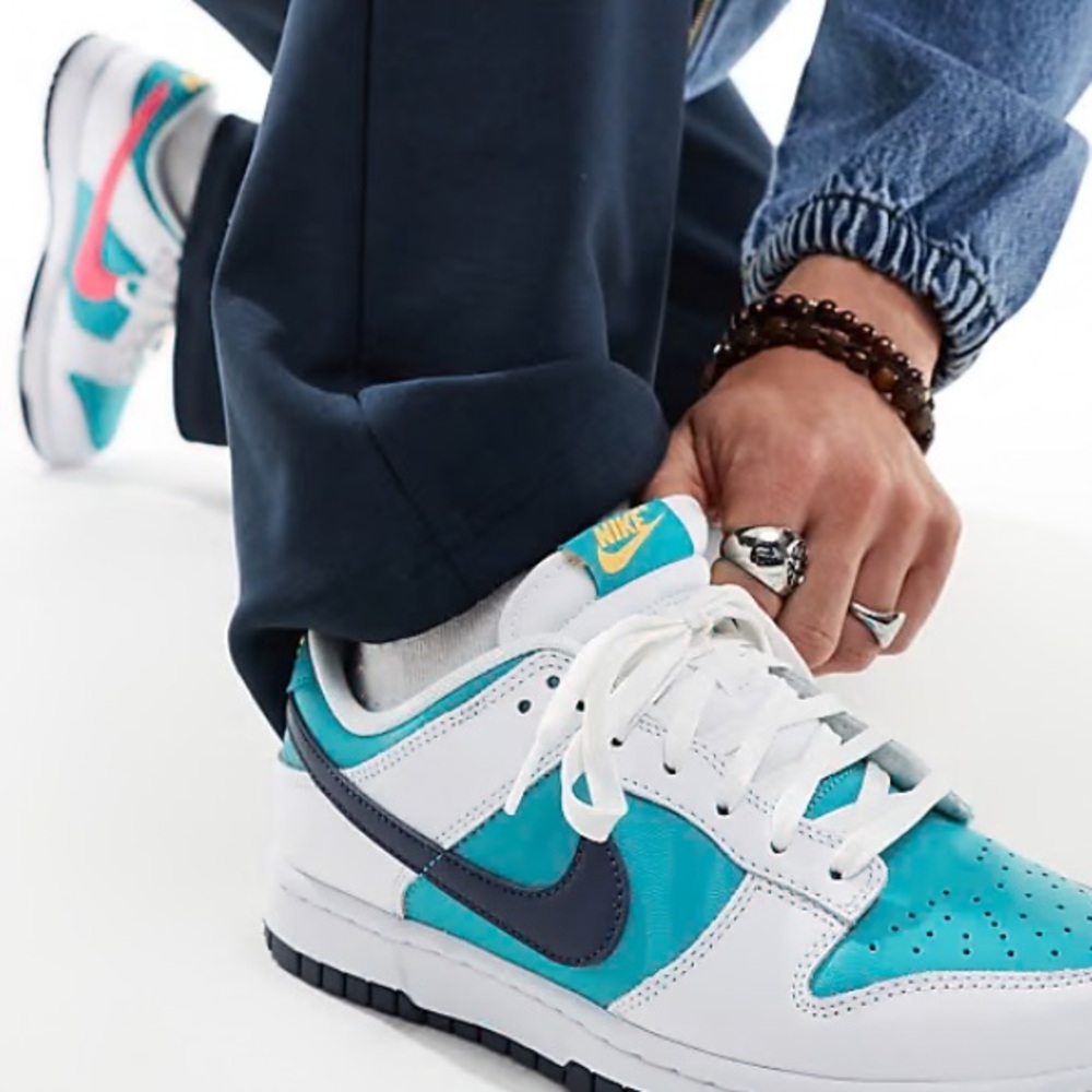 Nike White and Teal Sneakers